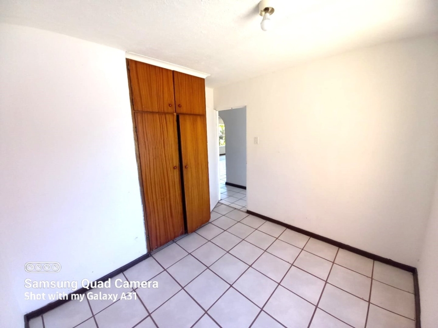 1 Bedroom Property for Sale in Kaffrarian Heights Eastern Cape